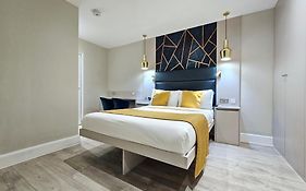 Nox Hyde Park Aparthotel 4*